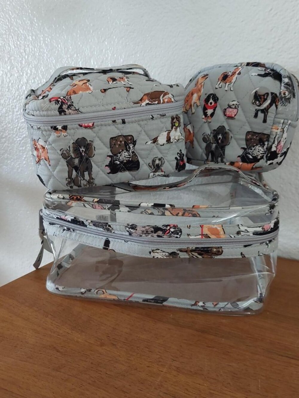Vera Bradley Best in show Dog show travel set 3 piece gray   Gray quilted makeup